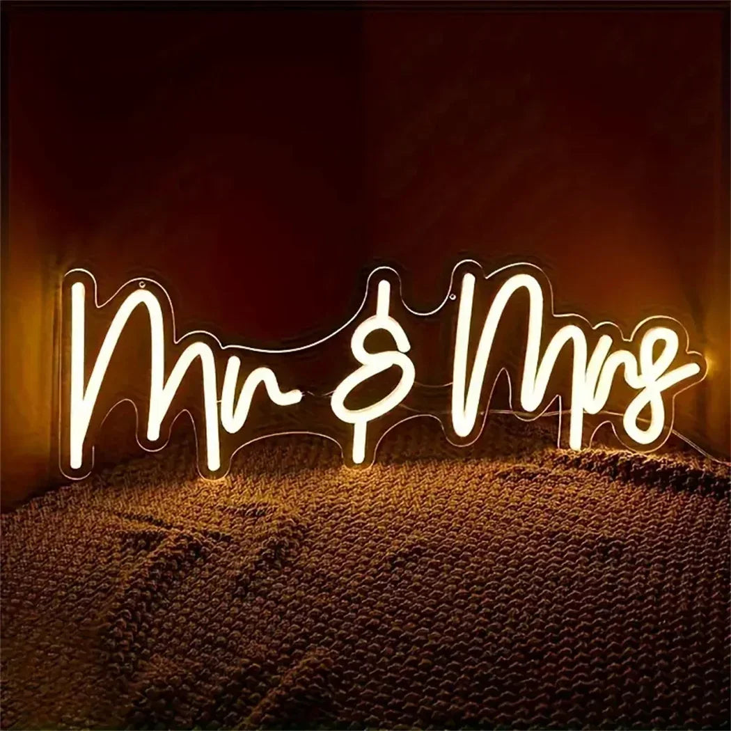 Mr and Mrs Neon Sign, Wall Decoration Light for Wedding and Engagement Decoration, Cheers to Love Neon Sign, LED Neon Signs