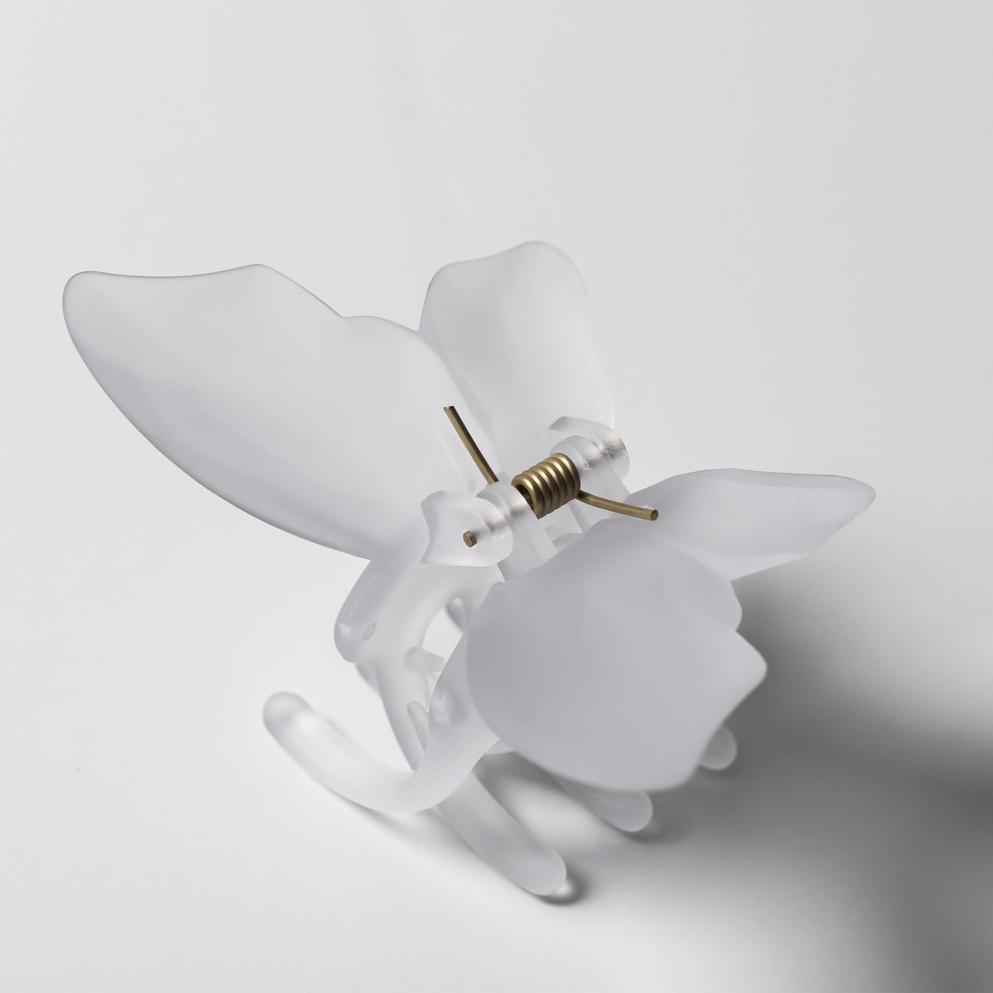 by MINDY Take Me to the Beach Butterfly Claw Clip Barrettes for Hair, White, 1PC